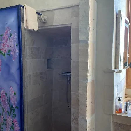 לינה וארוחת בוקר La Reserve De Rilhat