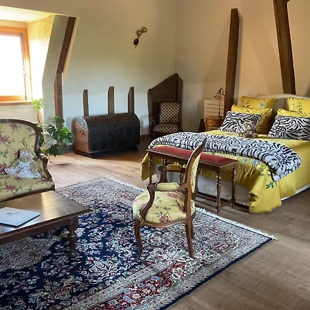 La Reserve De Rilhat לינה וארוחת בוקר 4*