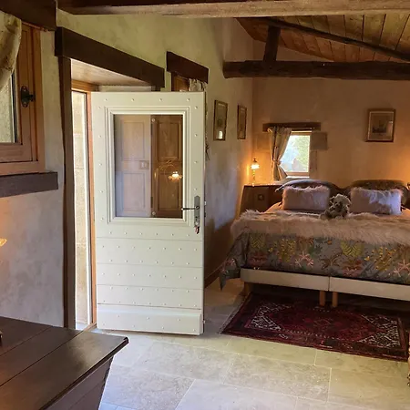 La Reserve De Rilhat לינה וארוחת בוקר 4*